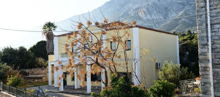Appartement Peskesi Ikaria à Ágios Kírykos Extérieur photo